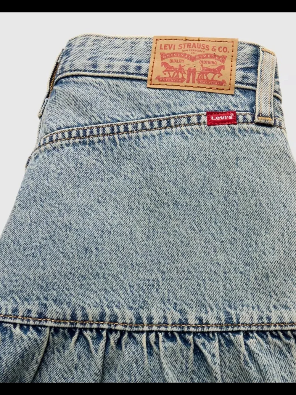 Levi's Flounce Mini Lightweight Skirt